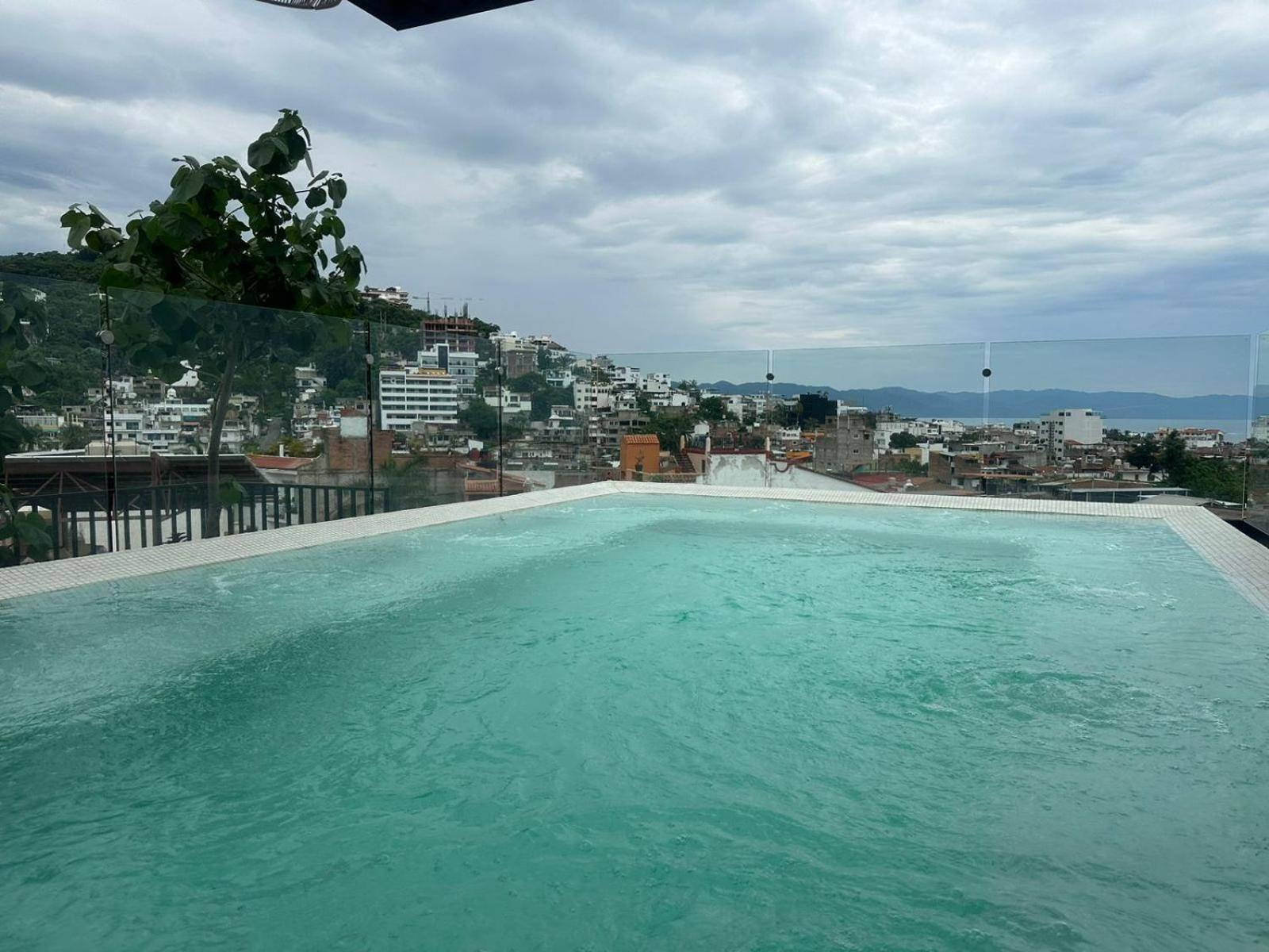 Mako 54 Hotel Puerto Vallarta Buitenkant foto